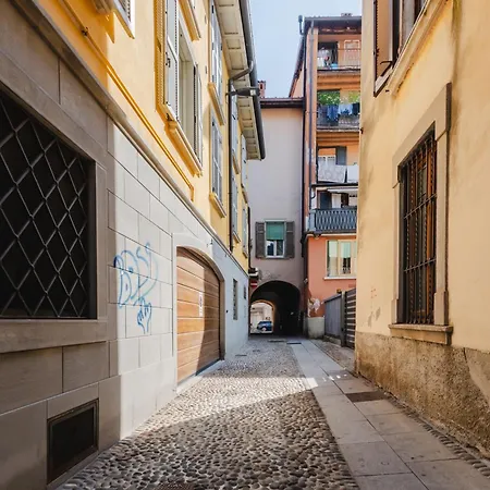 In Centro Con Parcheggio - Ca San Lazzaro Apartment Bergamo